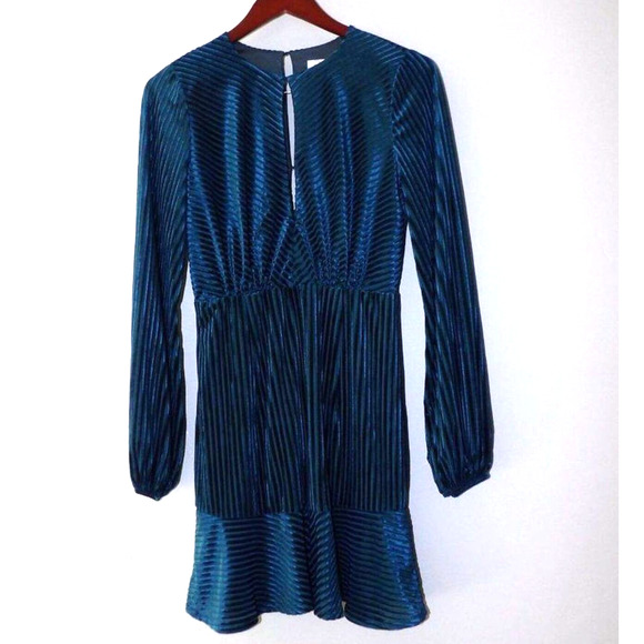 RYSE Dress Womens Small Blue/Teal Striped Ruffle Hem Mini Velvet Cocktail‎ - Picture 2 of 14